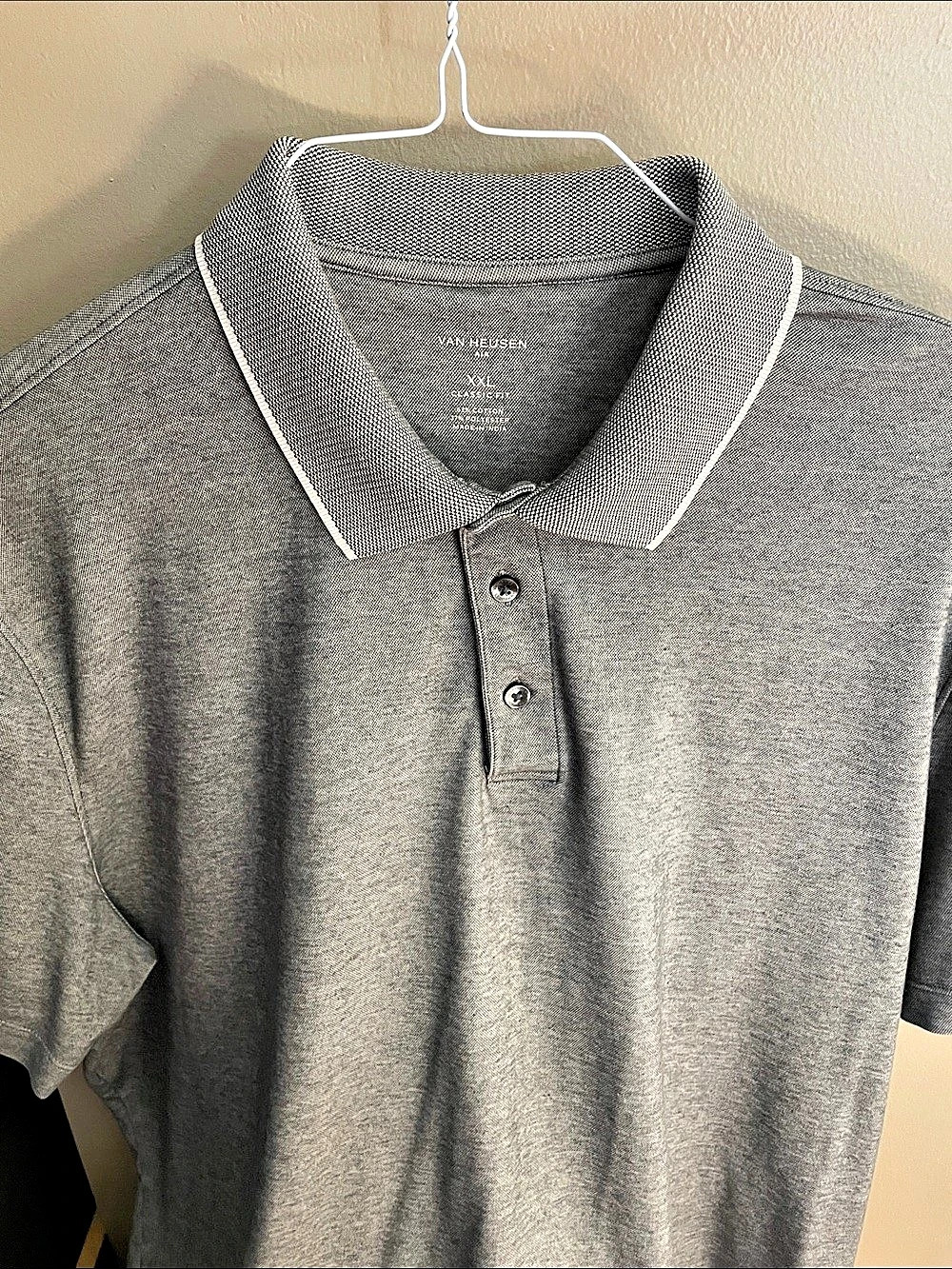 Van Heusen Classic Fit Polo Shirt in Gray Size XXL Like New